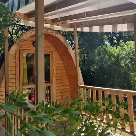 Camping Les Mancellieres Avrille  Exterior photo