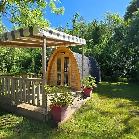 Camping Les Mancellieres Avrille  Exterior photo
