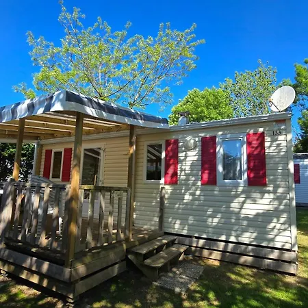 Camping Les Mancellieres Avrille  Exterior photo
