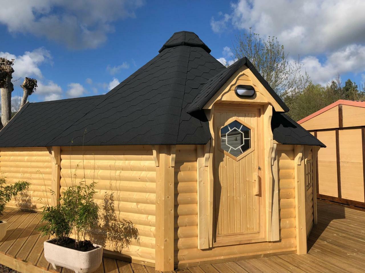 Camping Les Mancellieres Avrillé